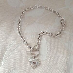 Guess Heart Pendant Toggle Fashion Chain Necklace